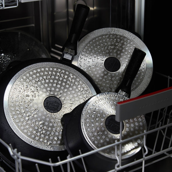 Cuisine::pro® STONE™ Wok with Lid 11