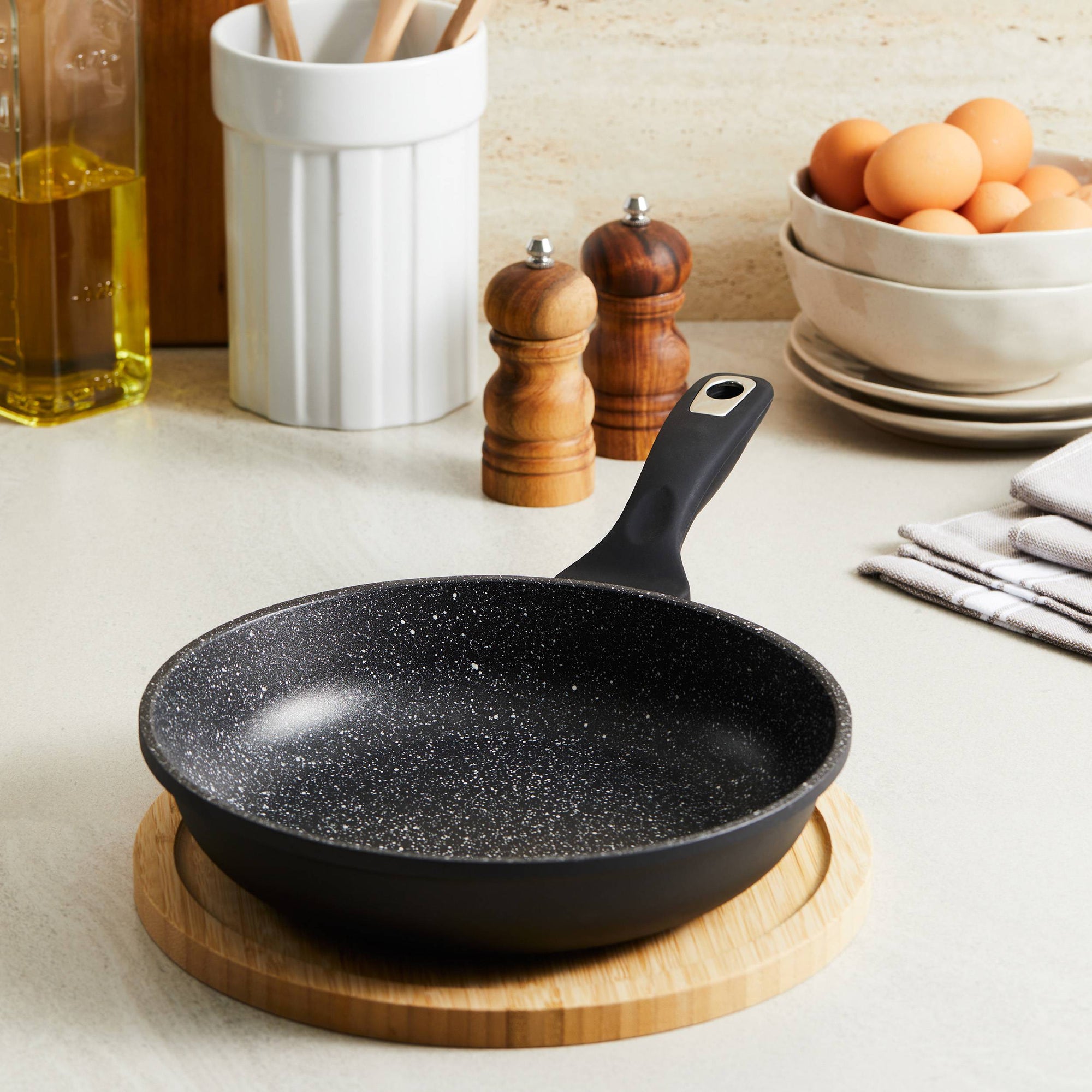 Cuisine::pro® GRANITE™ Frypan 12