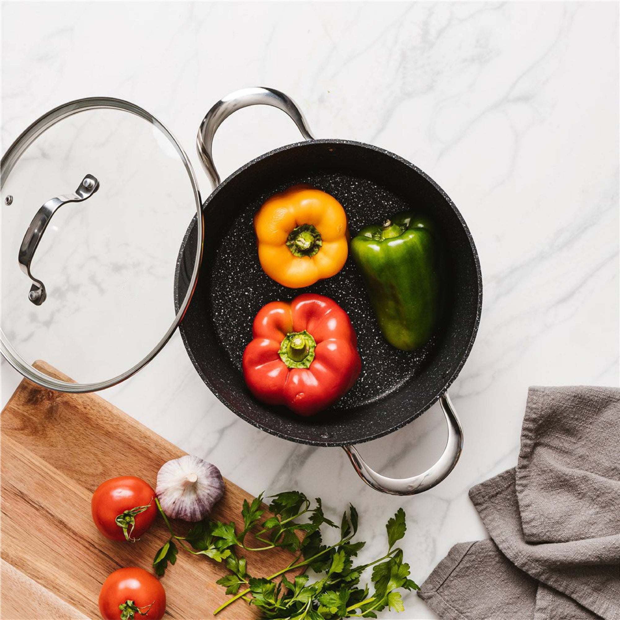 Cuisine::pro® IRONROC™ Casserole with Lid 9.5