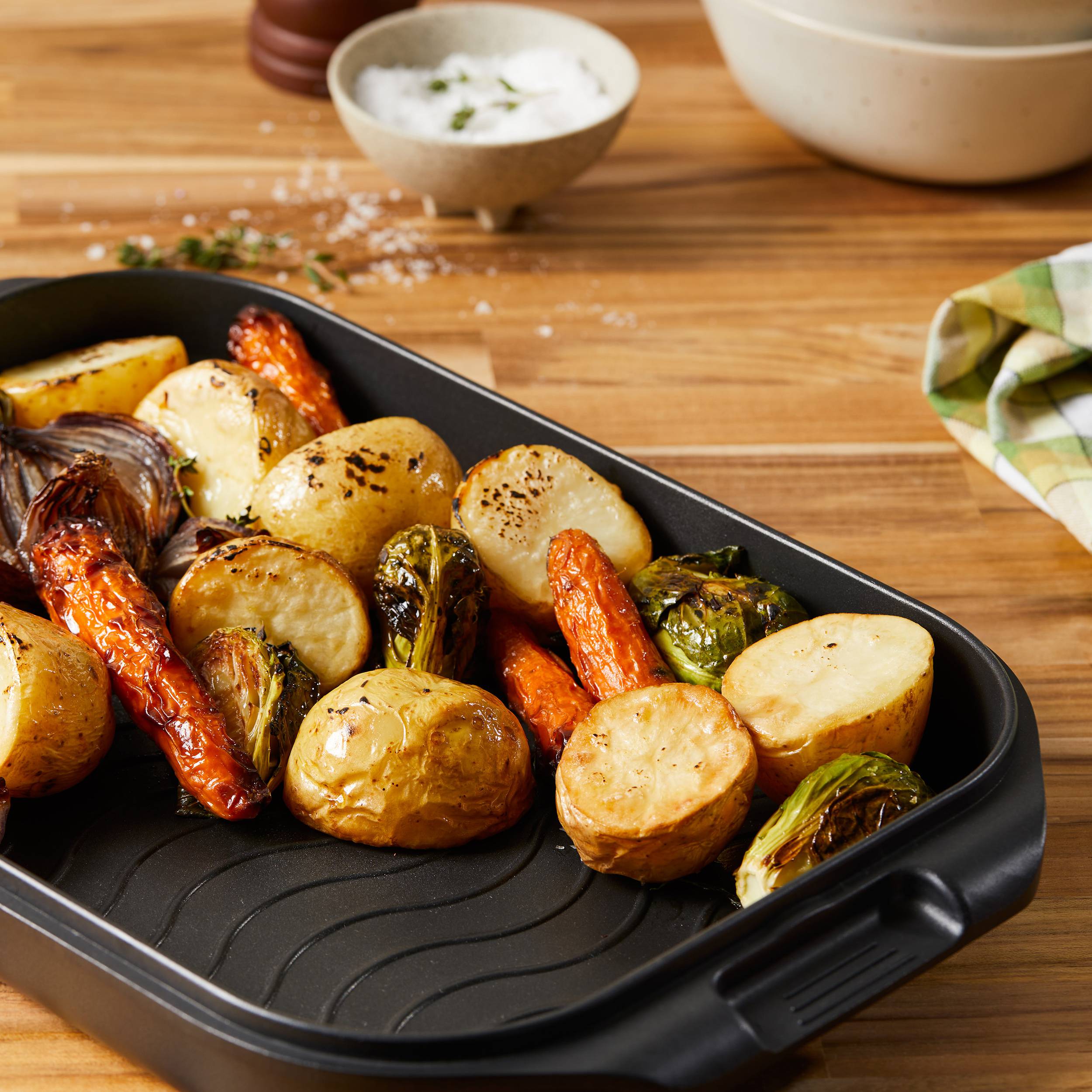 Cuisine::pro® iD3® Roaster with Grill 13