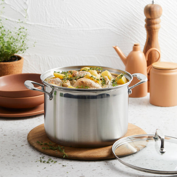 Cuisine::pro® iconiX® Casserole with Lid 9.5