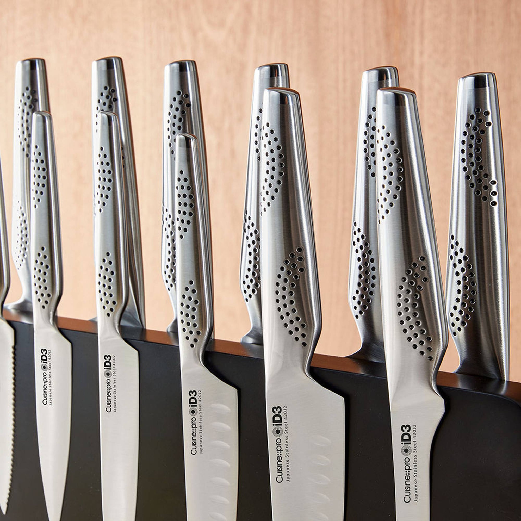 Cuisine::pro® iD3® 14-Piece Kachi Knife Block