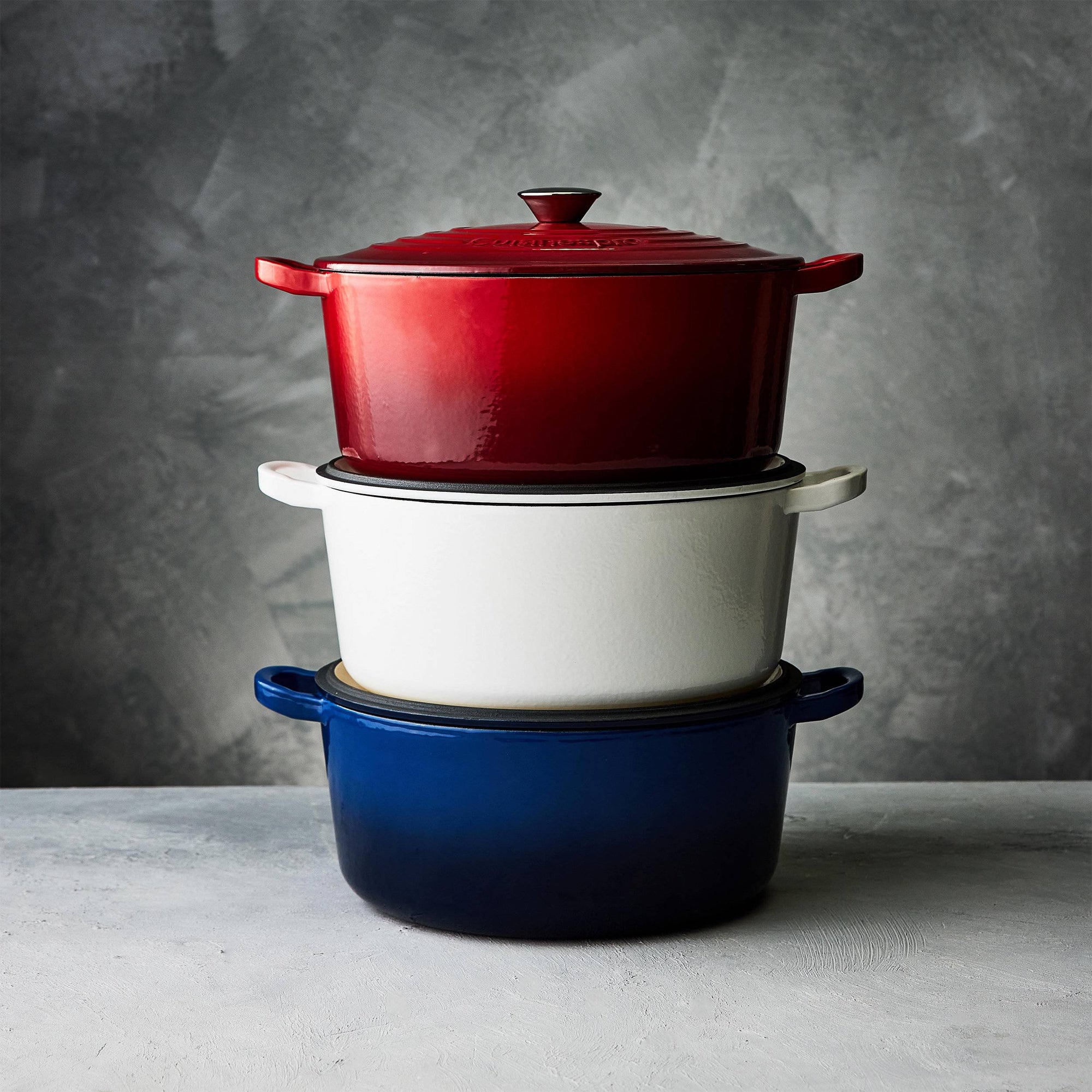 Cuisine::pro® LE CONNOISSEUR™ 6.6 Qt. Round French Oven