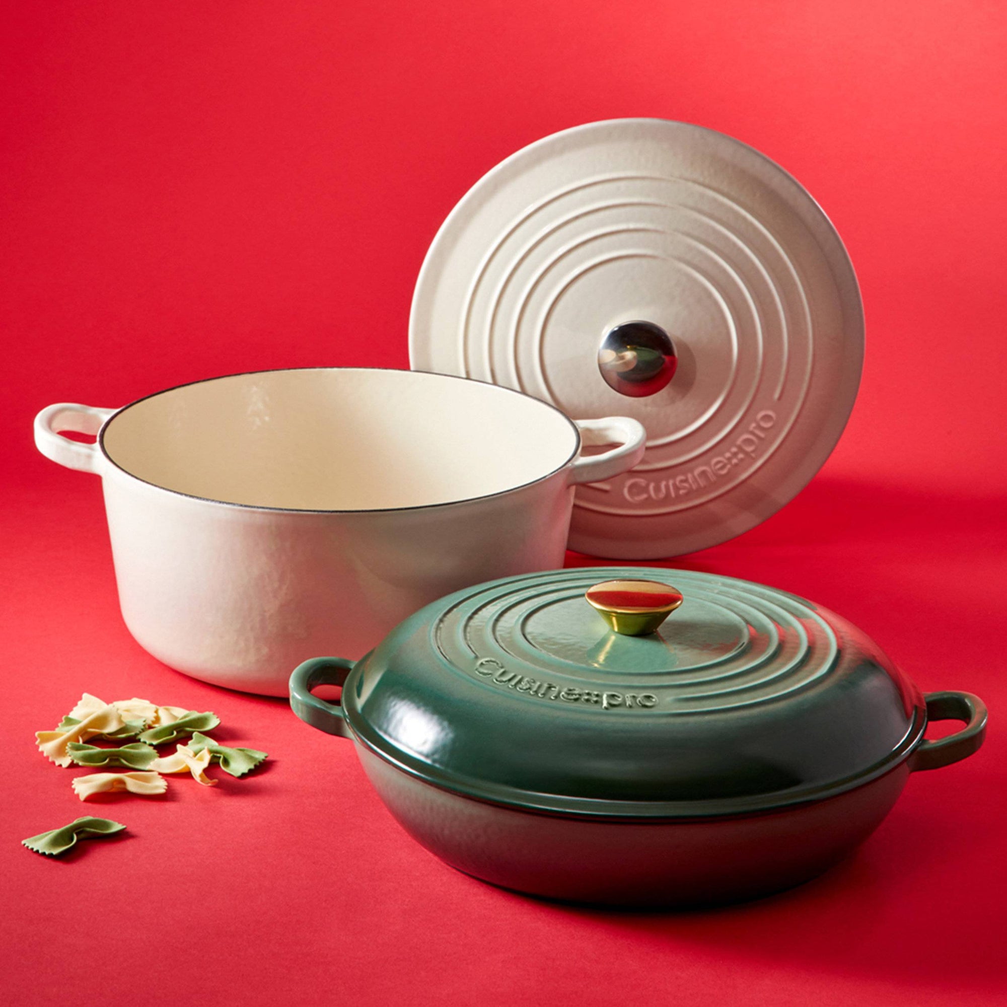 Cuisine::pro® LE CONNOISSEUR™ 6.6 Qt. Round French Oven