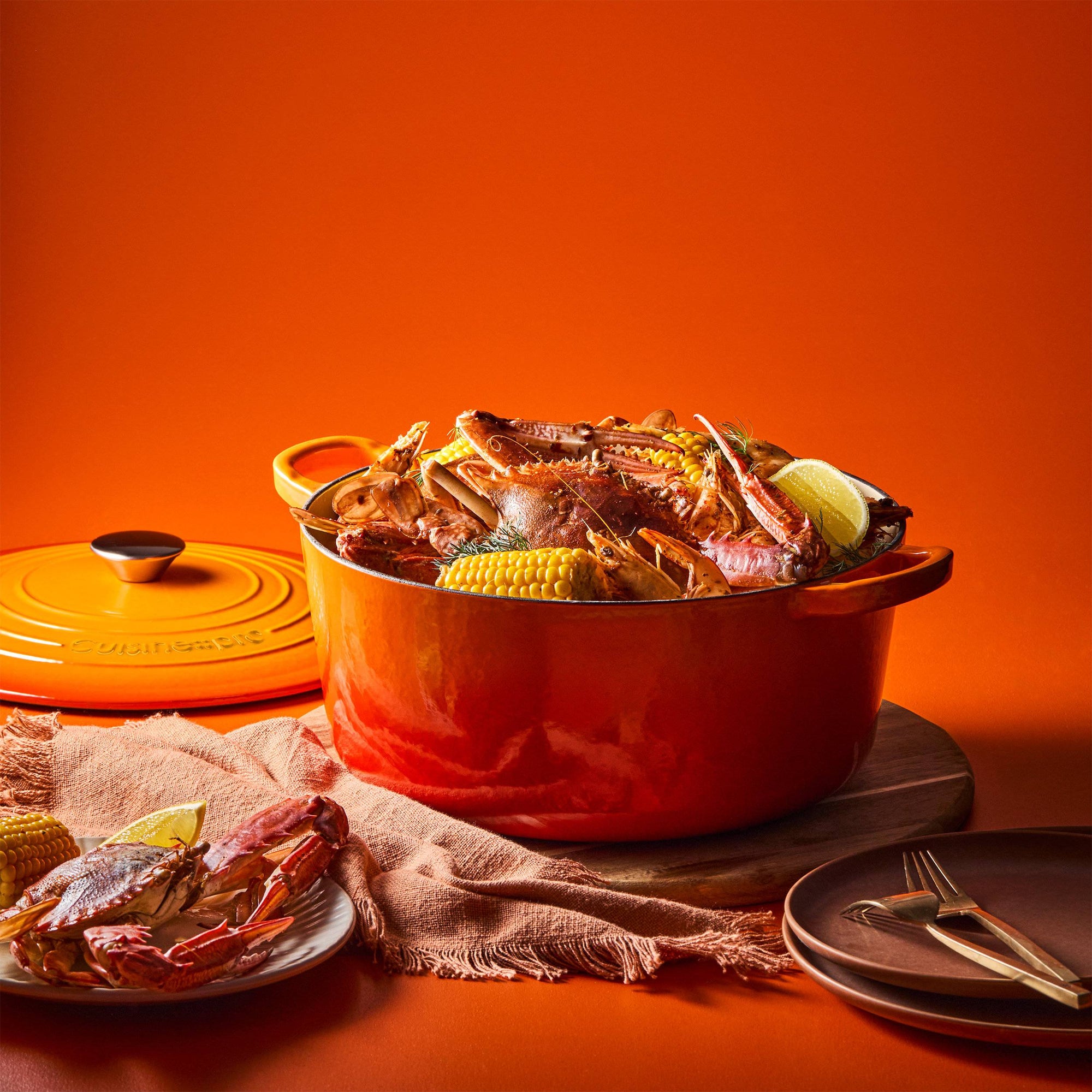 Cuisine::pro® LE CONNOISSEUR™ 6.6 Qt. Round French Oven